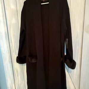 Maxsport Black Long Coat with Fur Trim